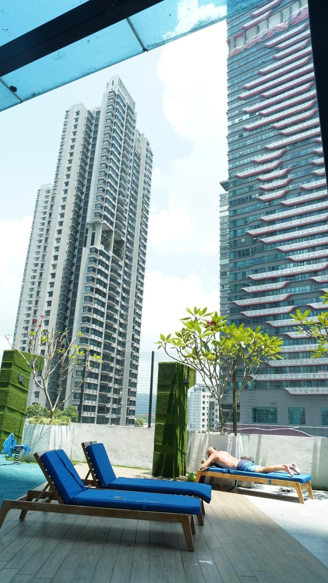 Reizz Residence By Elysium Kuala Lumpur Exterior photo